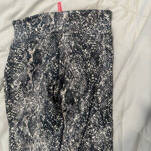 Snakeskin Print Leggings